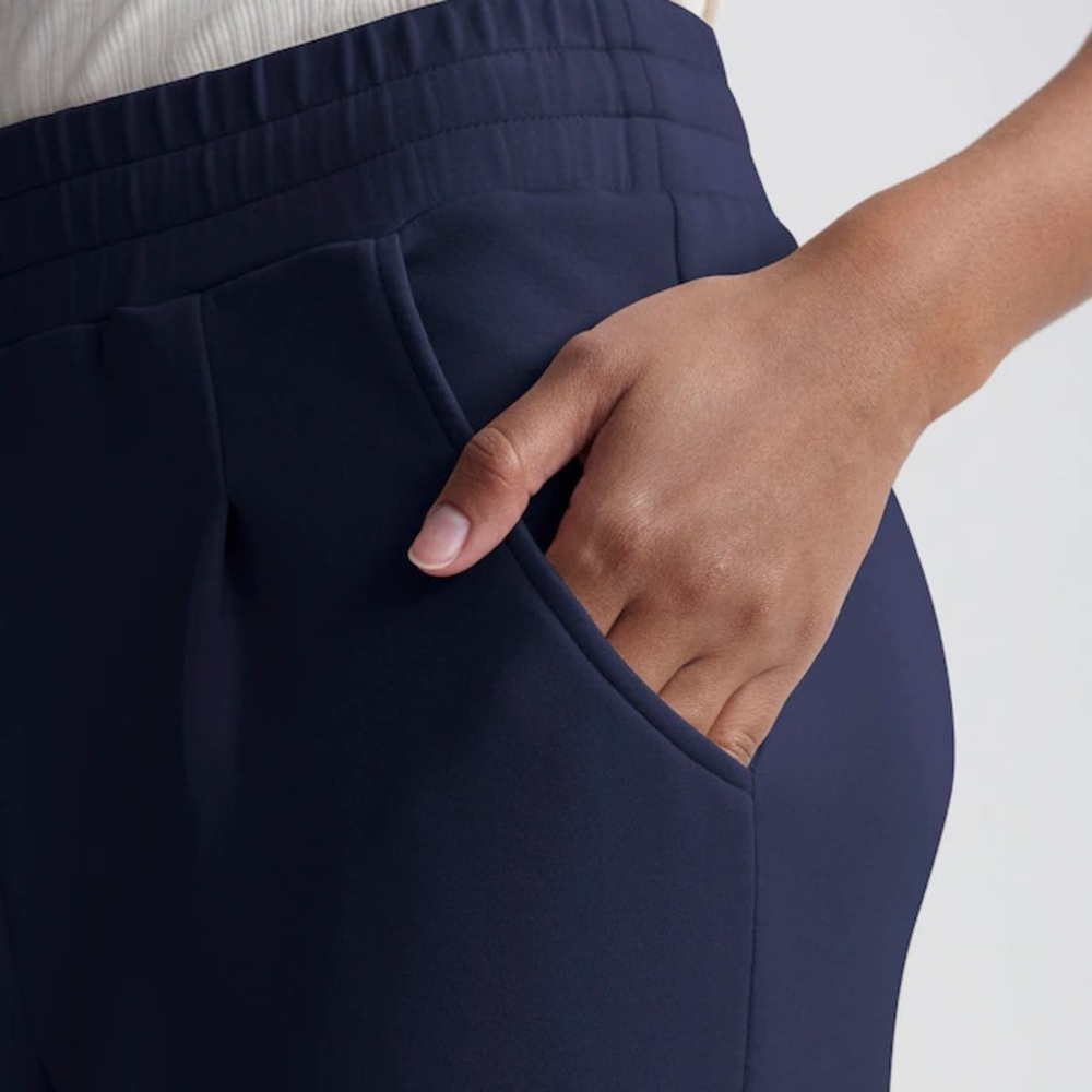 Varley DoubleSoft Pants XL Navy Rolled Cuff Travel Set Matching Top Available - Picture 3 of 9